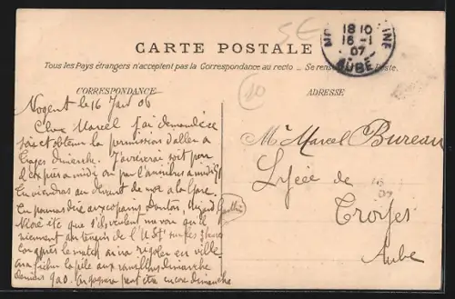 AK Nogent s. Seine, Faubourg de Troyes avec enfants jouant dans la rue