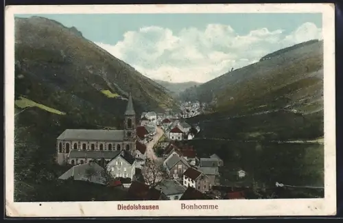 AK Bonhomme, Vue sur l`église et le village dans la vallée entourée de collines