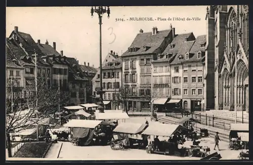 AK Mulhouse, Place de l`Hôtel de Ville avec marché animé