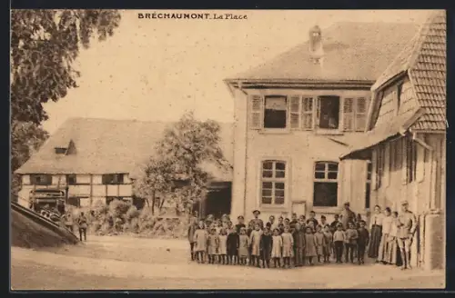 AK Bréchaumont, La Place avec écoliers et bâtiments villageois