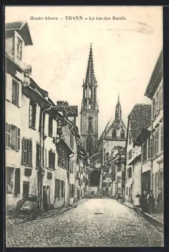AK Thann /Haute-Alsace, La rue des Boufs avec vue sur l`église