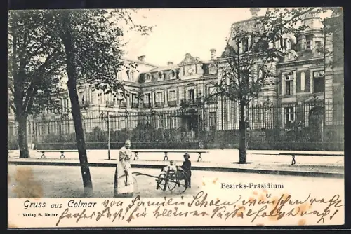 AK Colmar, Bezirks-Präsidium et passants sur l`avenue