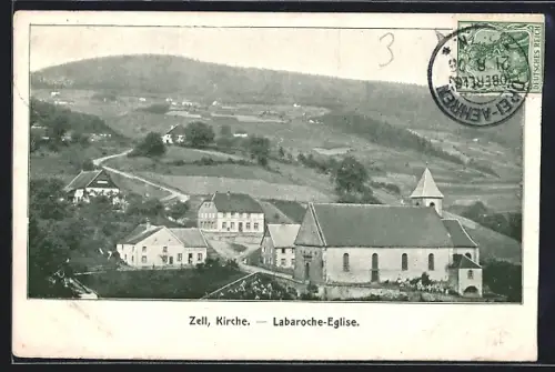 AK Zell, Vue de l`église et du village en paysage vallonné
