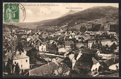 AK Lièpvre /Haut-Rhin, Vue générale de Lièpvre avec le Haut-Koenigsbourg en arrière-plan