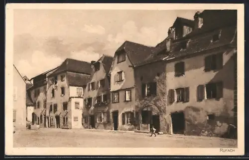 AK Rufach, Rue pittoresque avec maisons anciennes