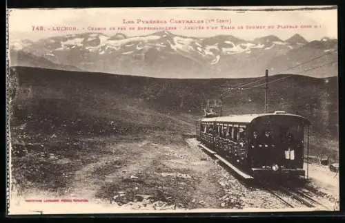 AK Luchon /Pyrénées Centrales, Chemin de Fer de Superbagnères, Arrivée d`en Train au Sommet du Plateau, Bergbahn
