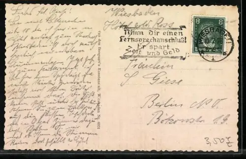 AK Wiesbaden, Nerobergbahn mit Zugführer u. Fahrgästen vor einer Station