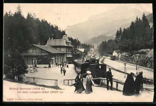 AK Brünig, Bahnhof mit Bergbahnen und Lungern-Gipfel