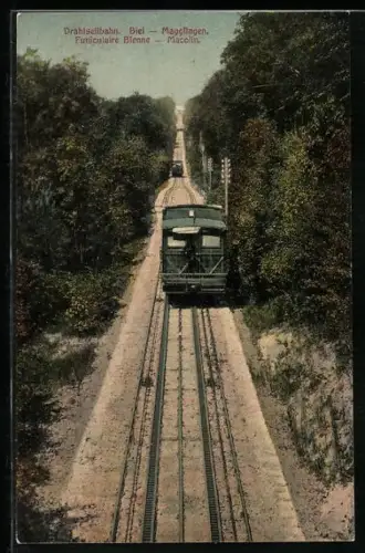 AK Drahtseilbahnen der Strecke Biel-Magglingen auf dem Weg