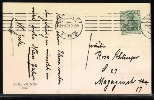 Künstler-AK V.K., Vienne Nr. 5052: Spaziergang mit der Familie durch die Stadt