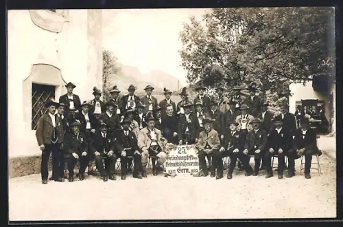 Foto-AK Gern / Berchtesgaden, 25. Gründungsfest des Weihnachts-Schützenvereins 1932, Gruppenfoto