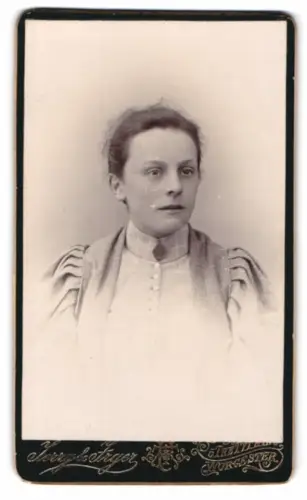 Fotografie Jerry & Fryer, Worcester, Porträt einer Frau