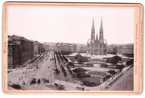 Fotografie Römmler & Jonas, Dresden, Ansicht Wien, Blick auf die Alserstrasse mit Votivkirche