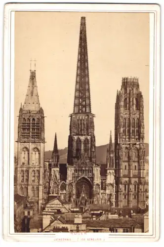 Fotografie unbekannter Fotograf, Ansicht Rouen, vue Generale avec le Cathedrale