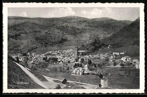 AK Todtnau, Ortsansicht mit umliegenden Bergen