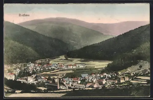 AK Rothau, Vue panoramique du village entouré de collines boisées