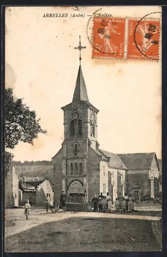 AK Arrelles /Aube, L`Église avec des habitants rassemblés devant