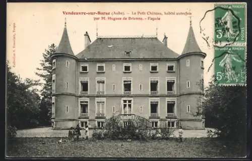 AK Vendeuvre-sur-Barse /Aube, Le Petit Château, habité autrefois par M. Hugues de Brienne, Facade