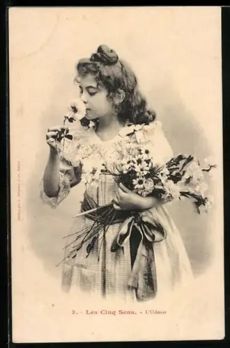 AK Allegorie, Les Cinq Sens 5, Der Geruch, Mädchen mit Blume