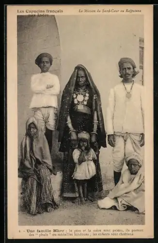 AK Les Capucins francais aus Indes, La Mission du Sacré-Coeur au Rajputana, Une famille Mher: Le père et la mère...