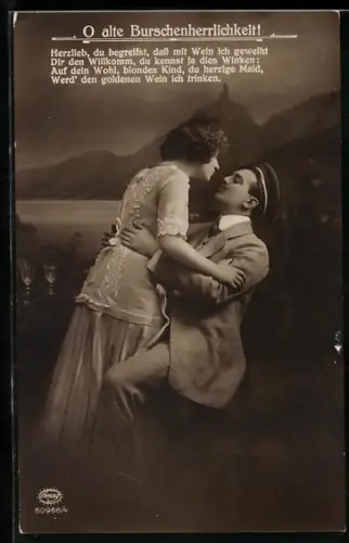 AK Student und Frau küssen sich, studentische Szene