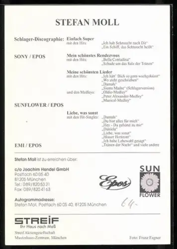 AK Musiker Stefan Moll im Anzug, Autograph