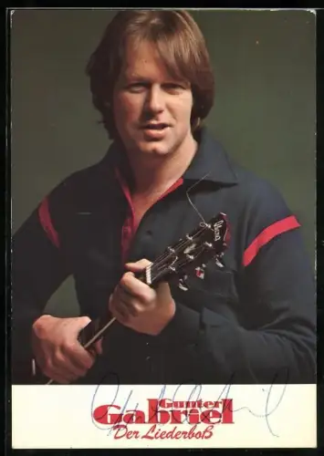 AK Musiker Günter Gabriel mit Gitarre, Autograph