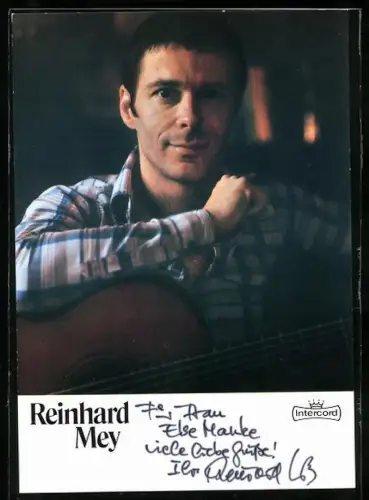 AK Musiker Reinhard Mey mit Gitarre, Autograph
