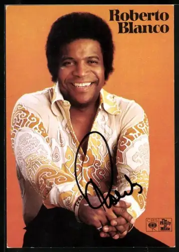 AK Musiker Roberto Blanco im bunten Hemd, Autograph