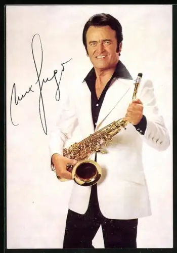 AK Musiker Max Greger in weissem Sakko, Autograph