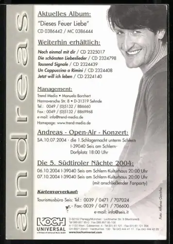 AK Musiker Andreas auf einem Sofa sitzend, Autograph