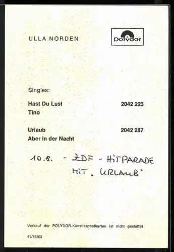 AK Musikerin Ulla Norden in die Kamera lächelnd, Autograph