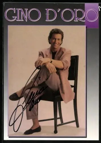 AK Musiker Gino D`Oro auf einem Stuhl sitzend, Autograph