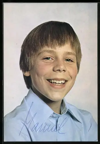 AK Musiker Manuel lächelnd im Porträt, Autograph