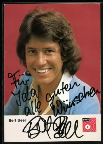 AK Musiker Bert Beel im blauen Pullover, Autograph