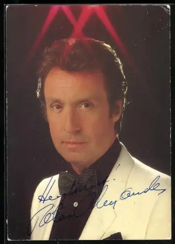 AK Musiker Peter Alexander im weissen Anzug, Autograph