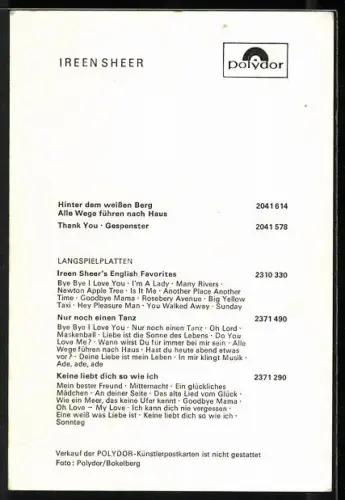 AK Musikerin Iren Sheer mit Schal um den Hals, Autograph