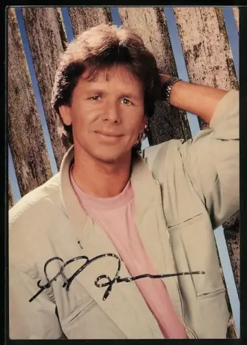 AK Musiker G. G. Anderson an einem Zaun lehnend, Autograph