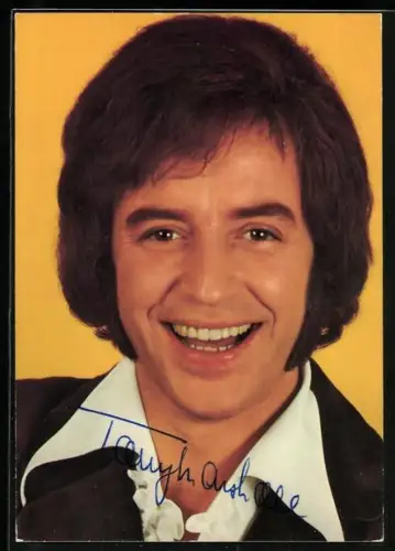 AK Sänger Tony Marshall lachend im Porträt, Autograph