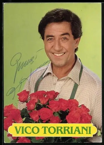 AK Musiker Vico Torriani mit einem Rosenstrauss, Autograph
