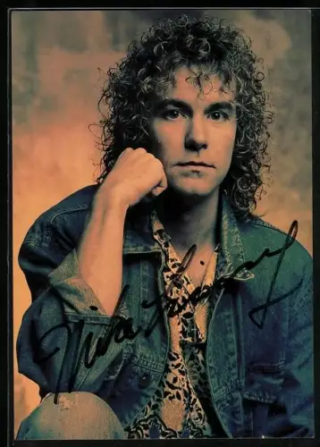 AK Musiker Mike Linney in Jeansjacke, Autograph