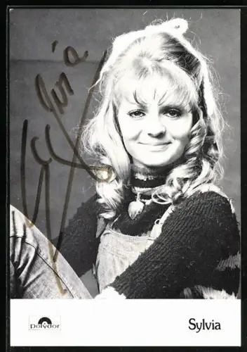 AK Musikerin Sylvia in Latzhose, Autograph