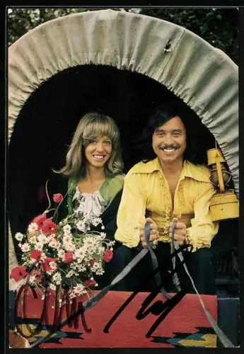 AK Musiker Ann und Andy in einem Planwagen, Autograph