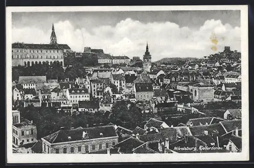 AK Nikolsburg /Niederdonau, Totalansicht aus der Vogelschau