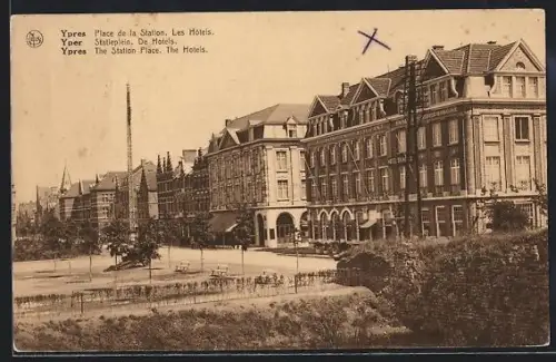 AK Ypres, Place de la Station et les Hôtels