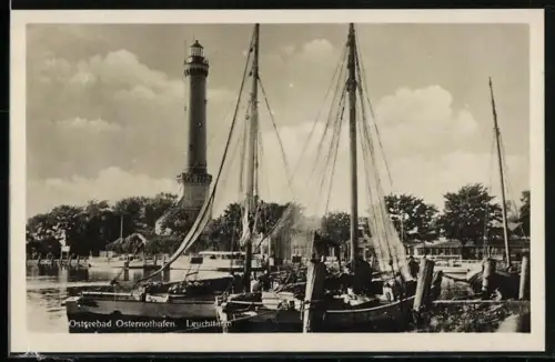 AK Osternothafen, Leuchtturm mit Segelbooten