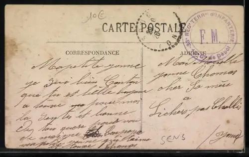 AK Sens, Arrivée et départ des trains à la gare