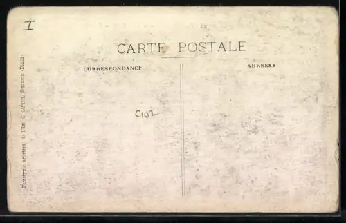 AK Saint-Germain-sur-Meuse, Gare avec voyageurs sur le quai