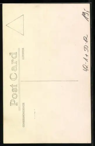 Foto-AK Zwei Jäger mit einem erlegten Tiger