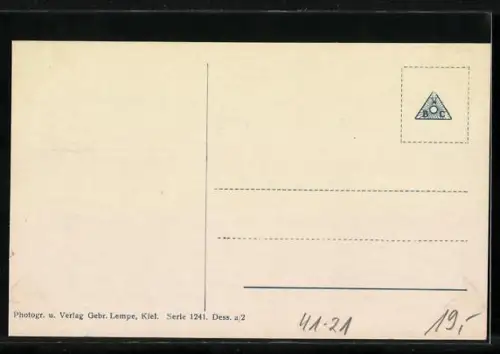 AK Kriegsschiff SMS Lothringen vor der Küste, Reichsfahne und Reichskriegsflagge